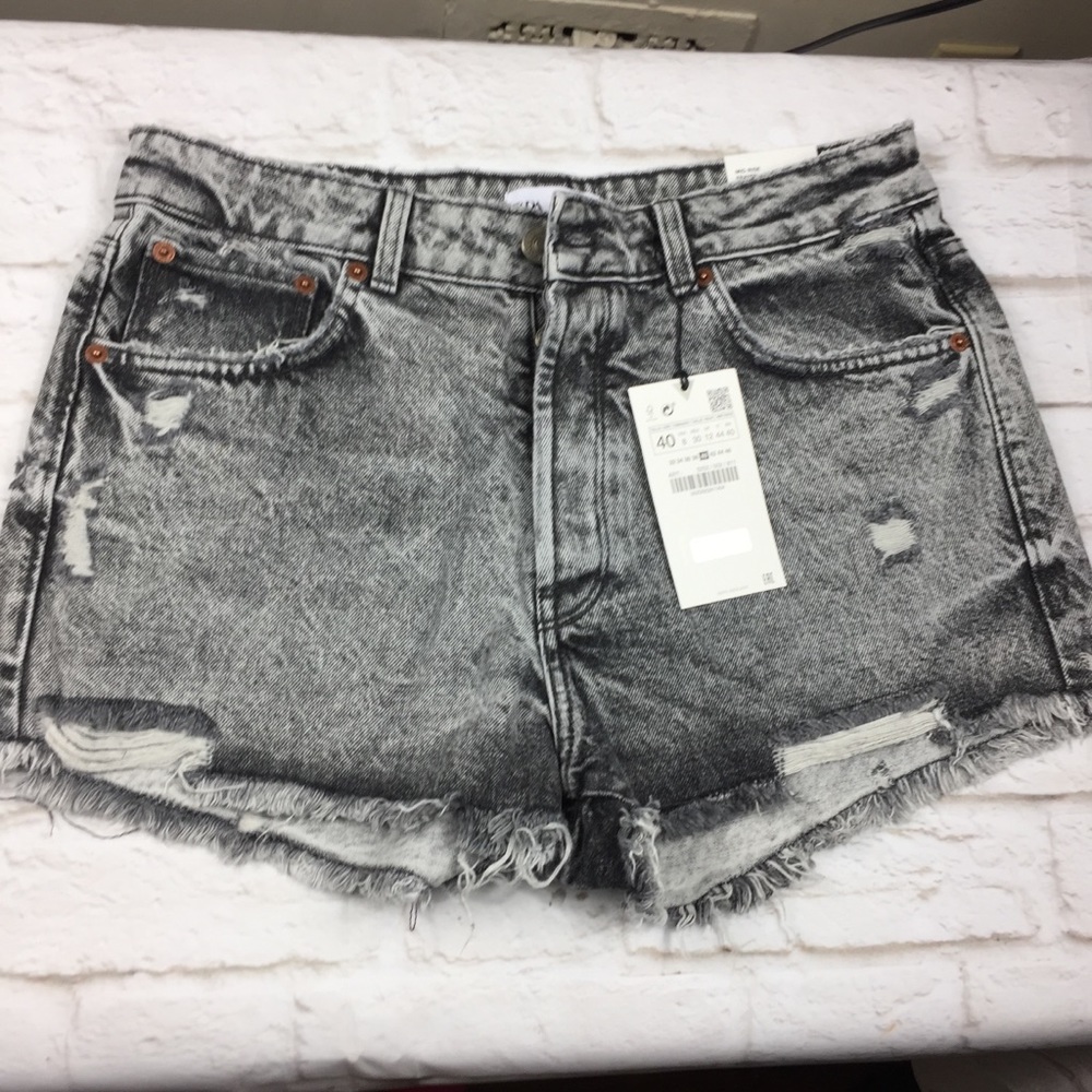 Zara black denim frayed shorts size 8